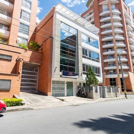 Ayenda Coliving La 78A Hotel Medellin Bagian luar foto