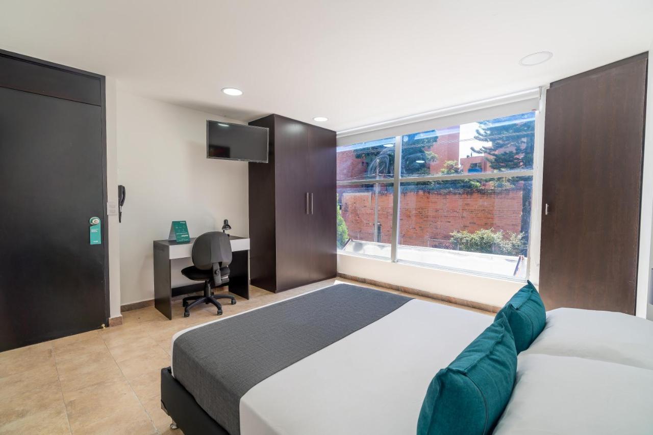 Ayenda Coliving La 78A Hotel Medellin Bagian luar foto