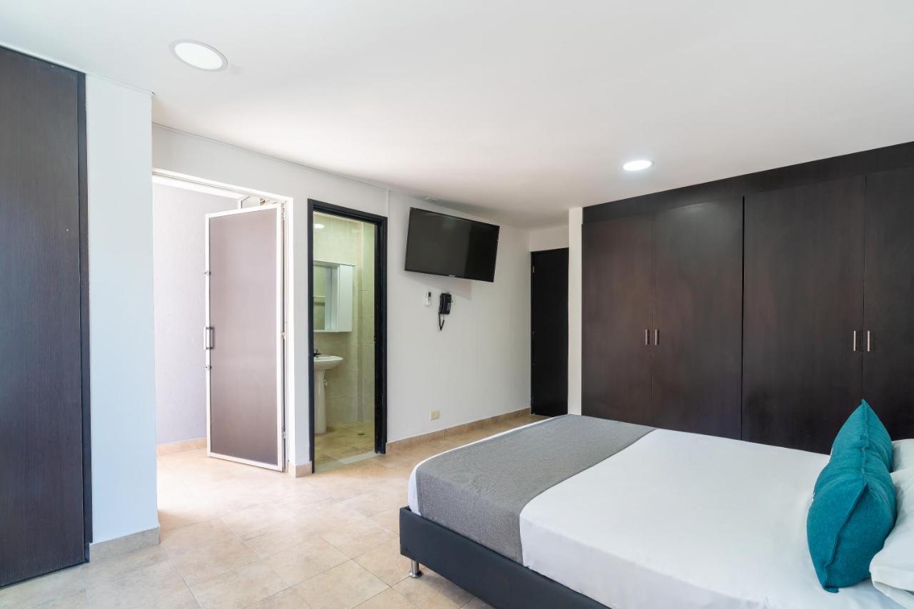 Ayenda Coliving La 78A Hotel Medellin Bagian luar foto