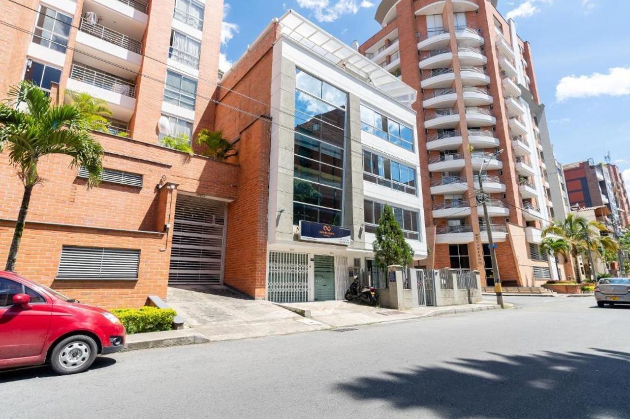 Ayenda Coliving La 78A Hotel Medellin Bagian luar foto