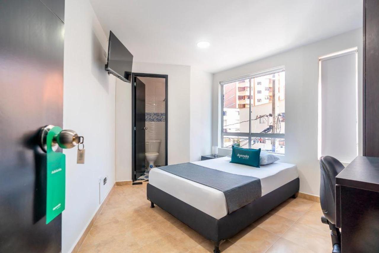 Ayenda Coliving La 78A Hotel Medellin Bagian luar foto