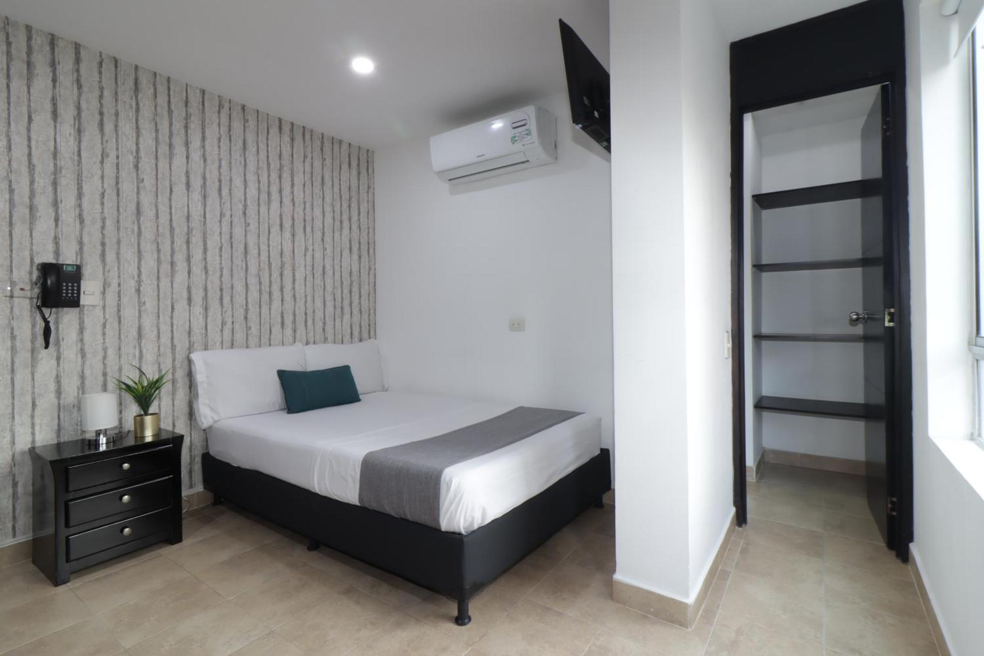 Ayenda Coliving La 78A Hotel Medellin Bagian luar foto
